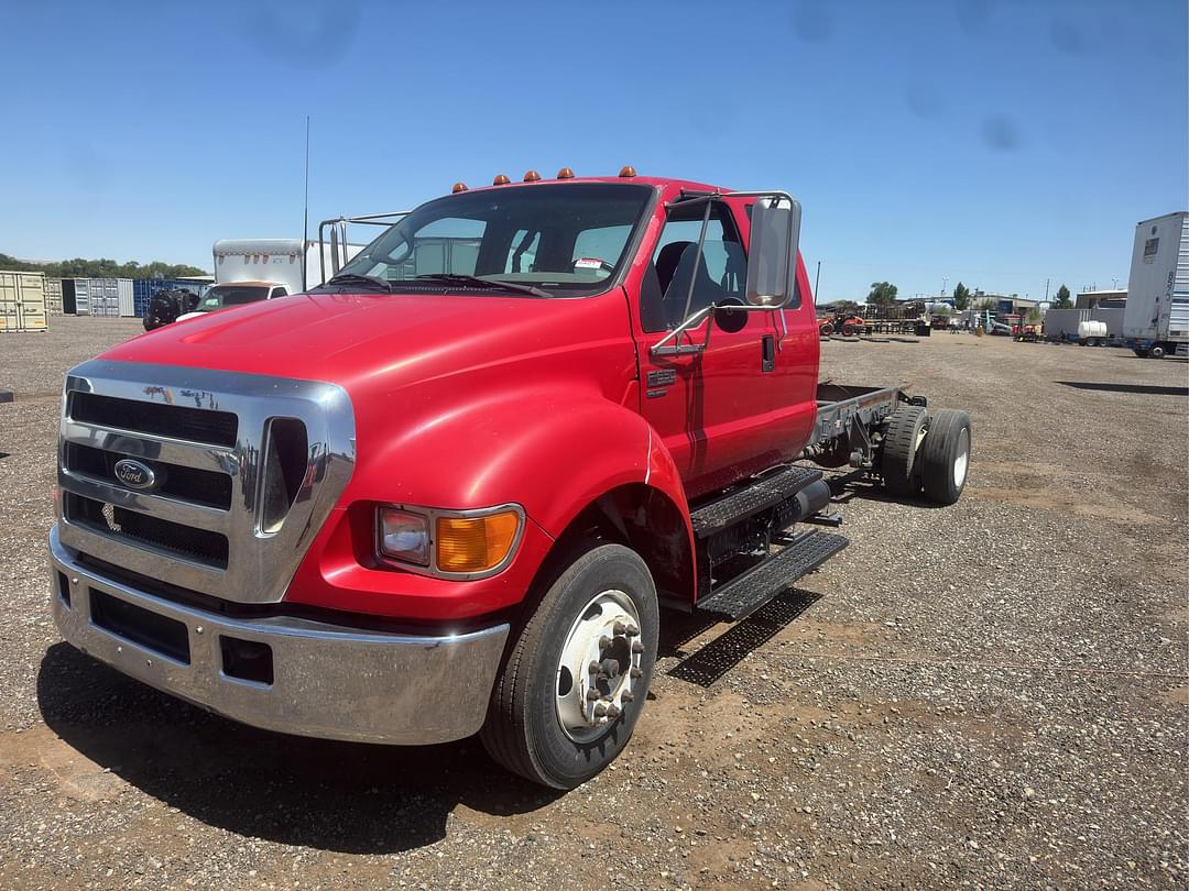 Image of Ford F-650 Primary image