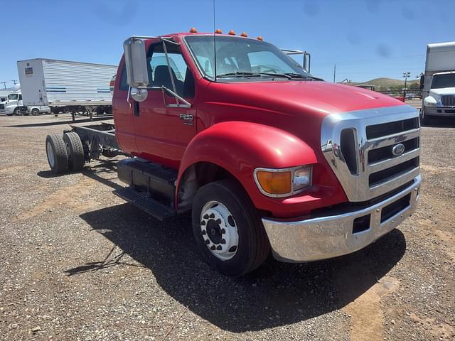 Image of Ford F-650 equipment image 3