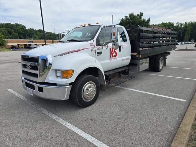 Image of Ford F-650 equipment image 2