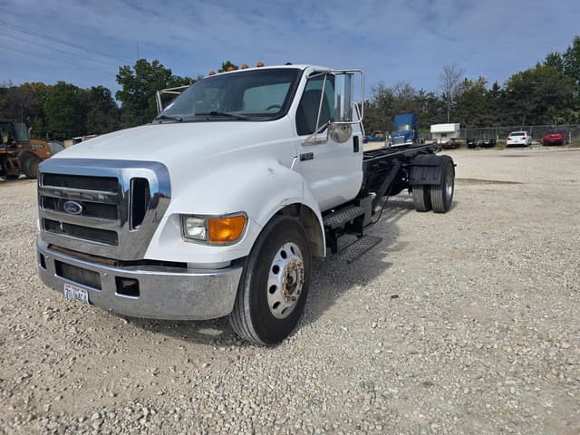 Image of Ford F-650 equipment image 1