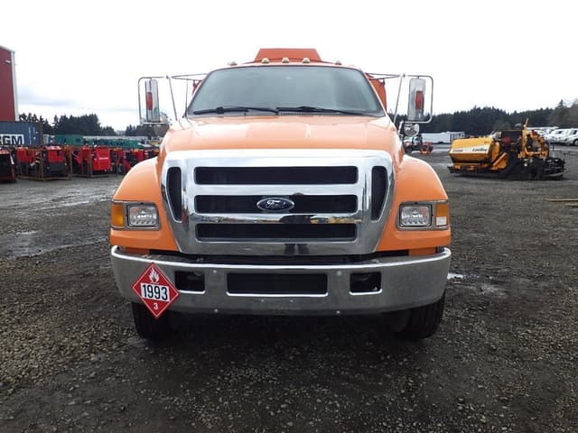 Image of Ford F-650 equipment image 1