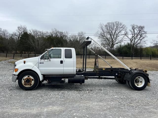 Image of Ford F-650 equipment image 1