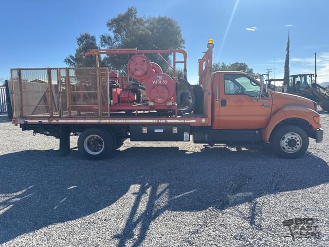 Image of Ford F-650 equipment image 2
