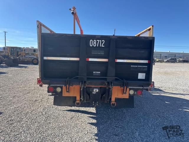 Image of Ford F-650 equipment image 4