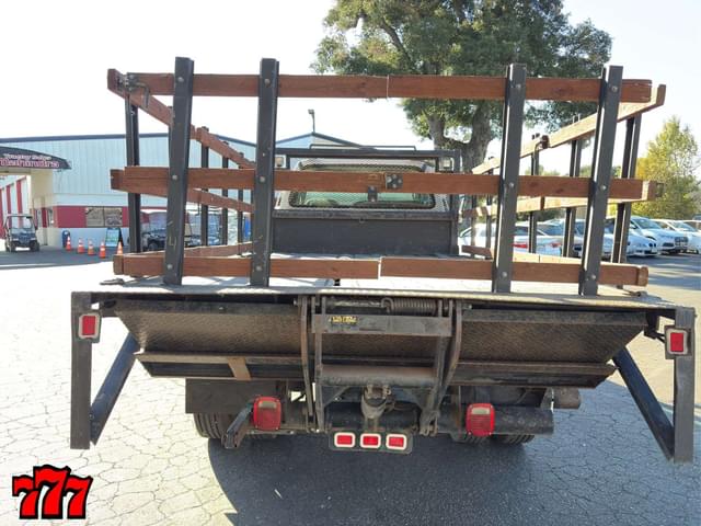 Image of Ford F-650 equipment image 4