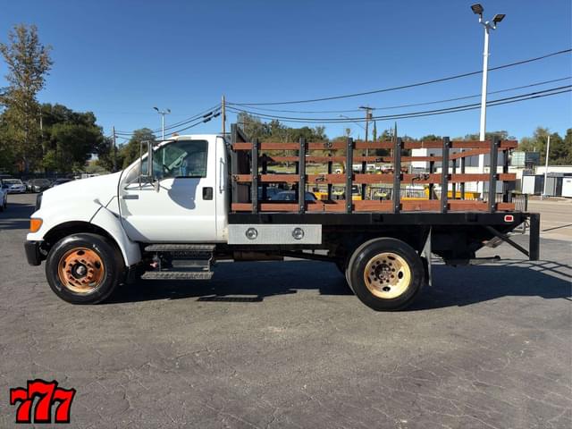 Image of Ford F-650 equipment image 2