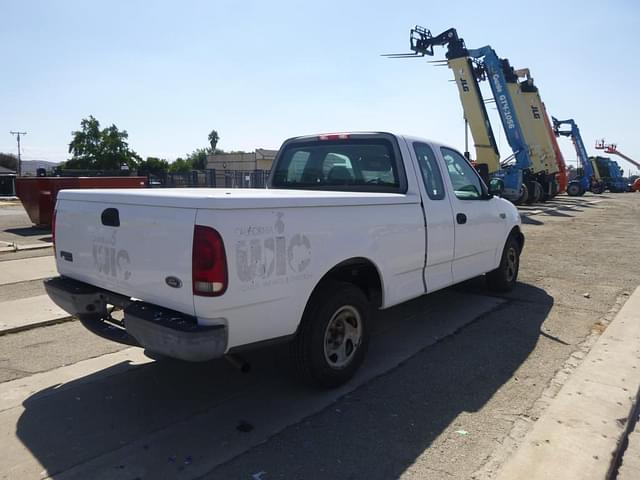 Image of Ford F-150 equipment image 2