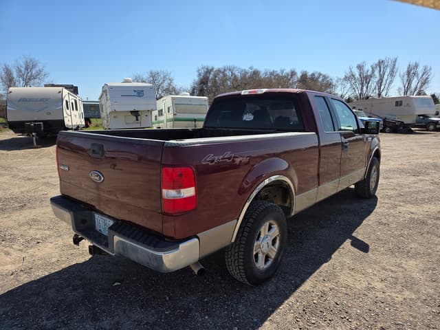 Image of Ford F-150 equipment image 4