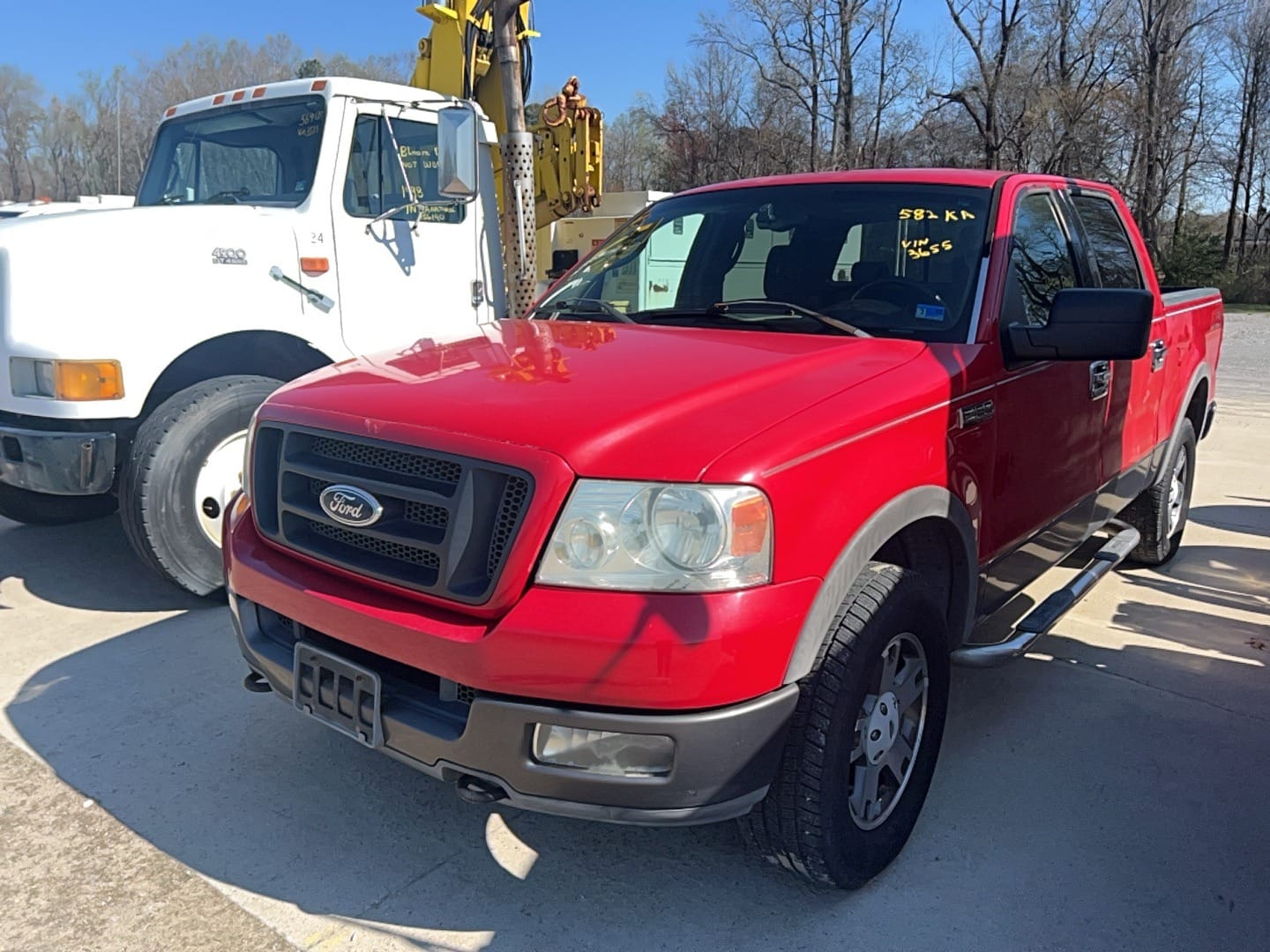 2004 Ford F-150 Equipment Image0