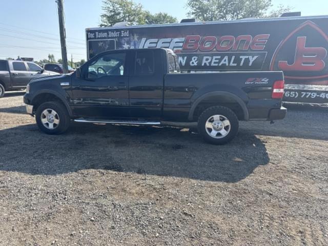 Image of Ford F-150 equipment image 1