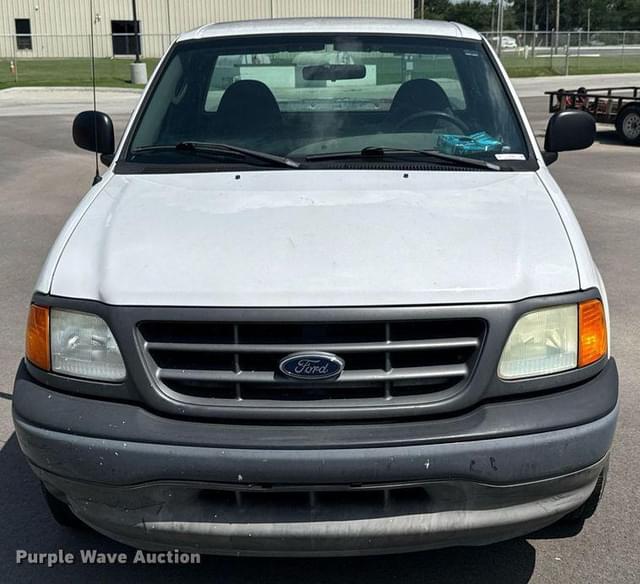 Image of Ford F-150 equipment image 1