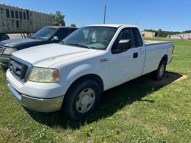 Image of Ford F-150 equipment image 1