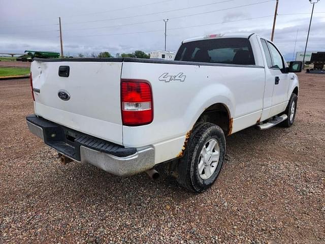 Image of Ford F-150 equipment image 2