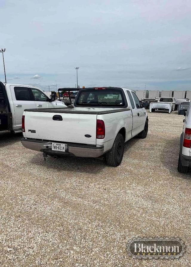 Image of Ford F-150 equipment image 2