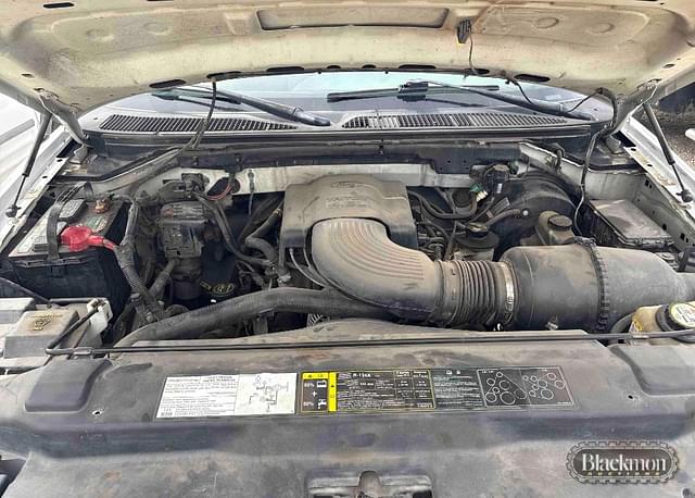 Image of Ford F-150 equipment image 4