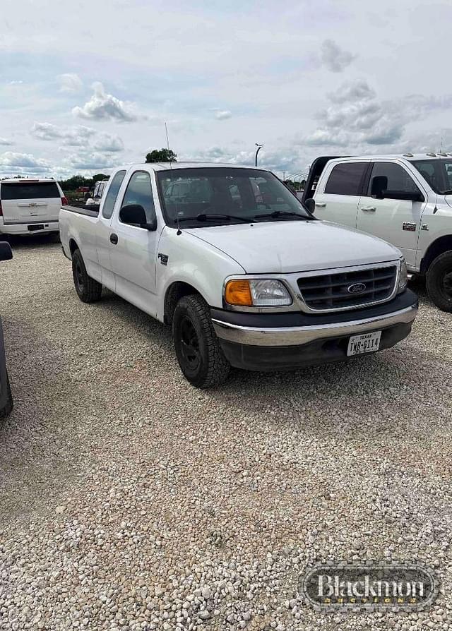 Image of Ford F-150 equipment image 3