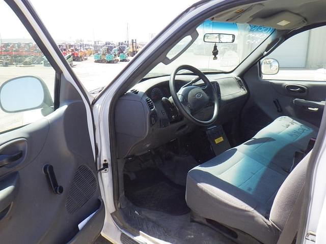 Image of Ford F-150 equipment image 4