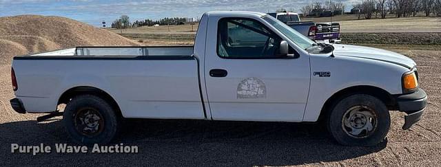 Image of Ford F-150 equipment image 3