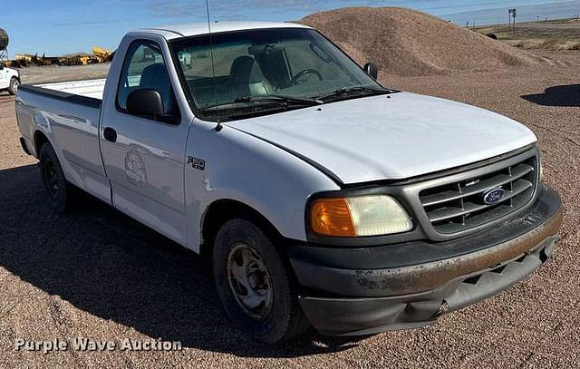 Image of Ford F-150 equipment image 2