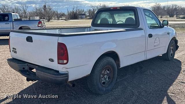 Image of Ford F-150 equipment image 4