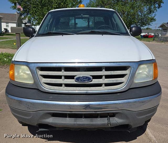Image of Ford F-150 equipment image 1