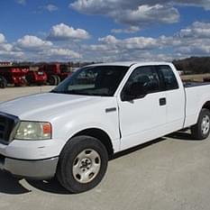 2004 Ford F-150 Equipment Image0