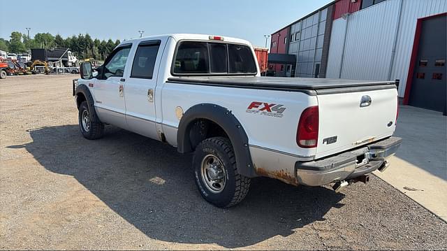 Image of Ford F-250 equipment image 3