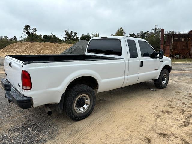 Image of Ford F-250 equipment image 3