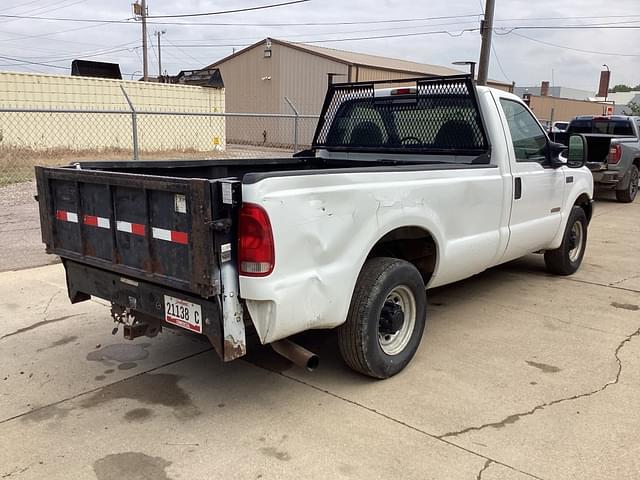 Image of Ford F-250 equipment image 4