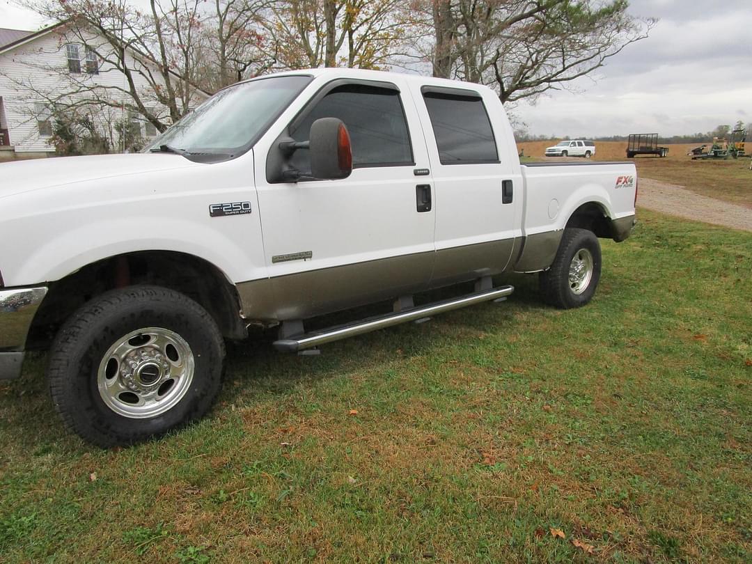 Image of Ford F-250 Primary image