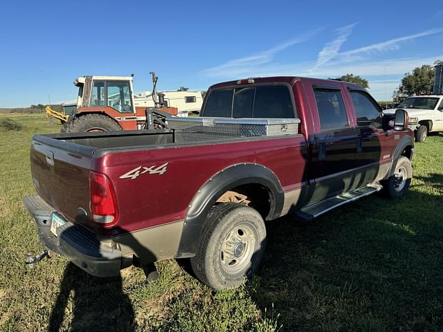 Image of Ford F-250 equipment image 2