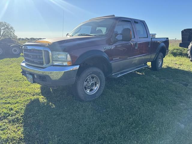 Image of Ford F-250 equipment image 1