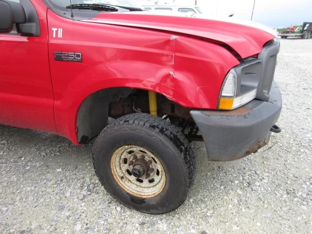 Image of Ford F-250 equipment image 4