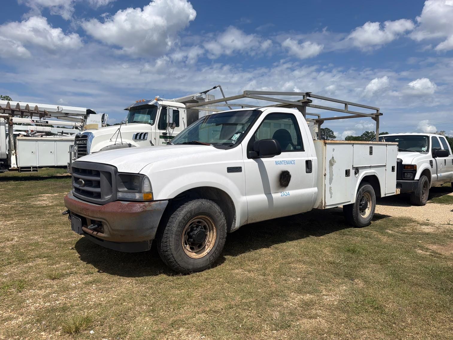 2004 Ford F-250 Equipment Image0