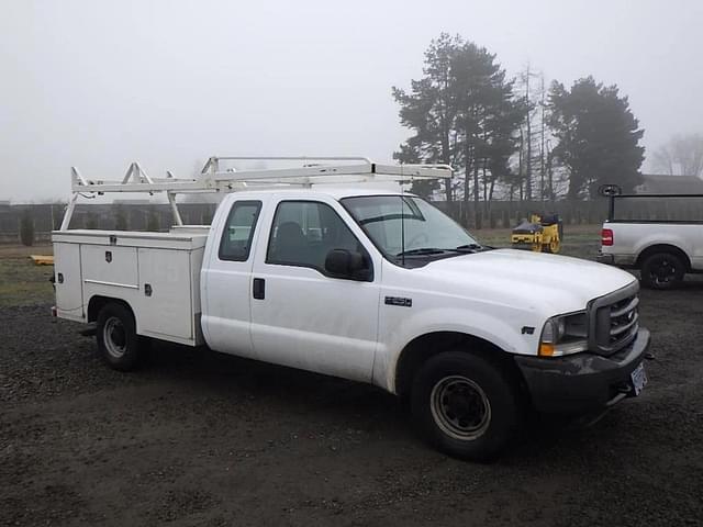 Image of Ford F-250 equipment image 1