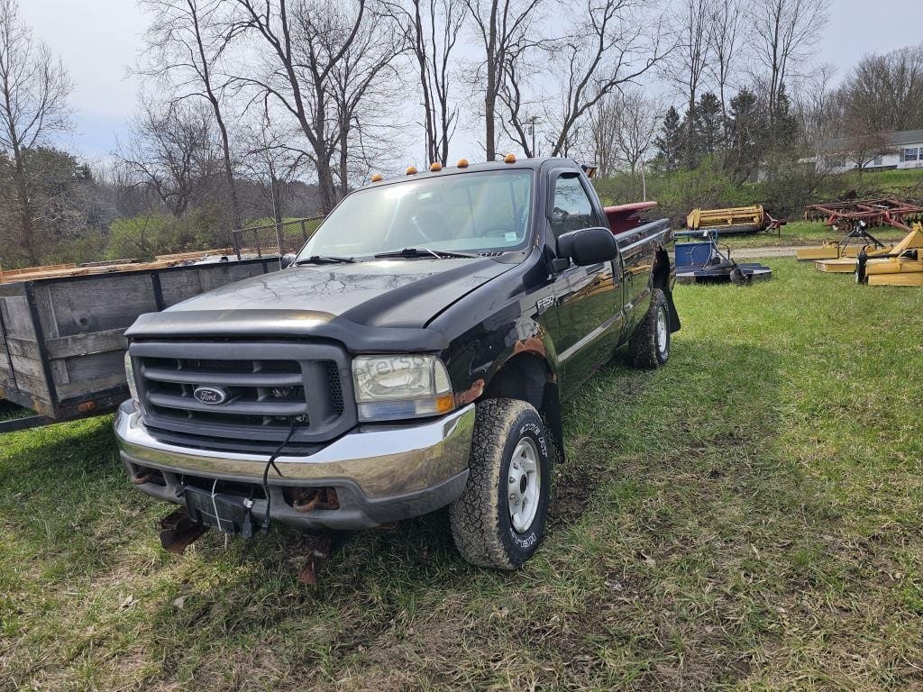 2004 Ford F-250 Equipment Image0