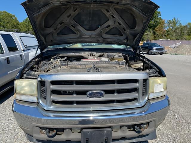 Image of Ford F-250 equipment image 3