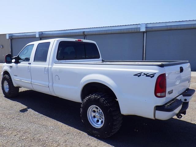 Image of Ford F-250 equipment image 3