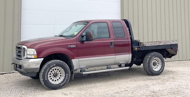 Image of Ford F-250 equipment image 1