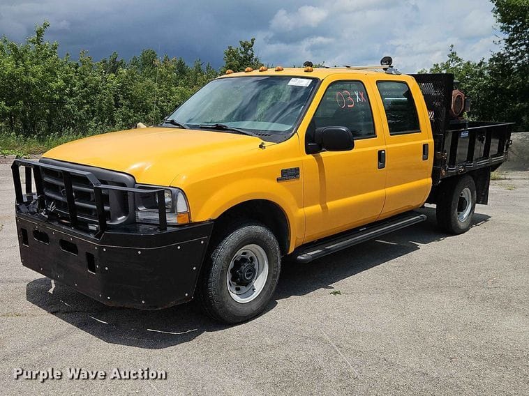 2004 Ford F-250 Equipment Image0