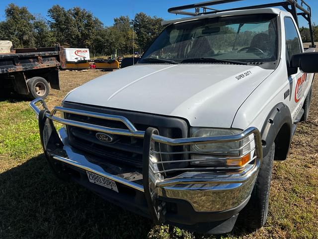 Image of Ford F-250 equipment image 3