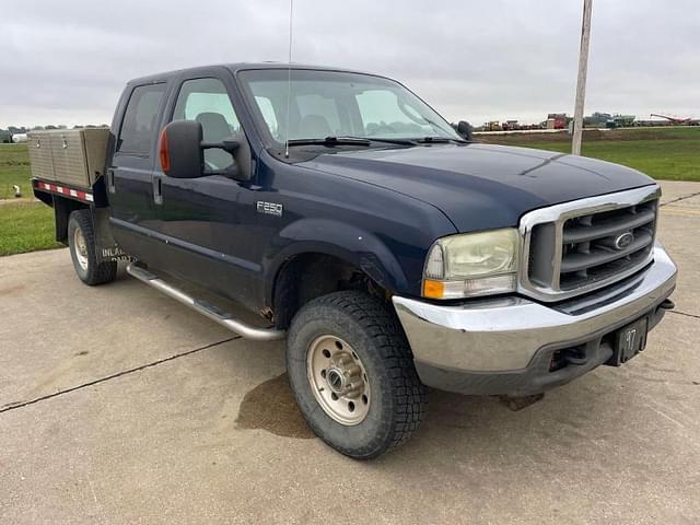 Image of Ford F-250 equipment image 2
