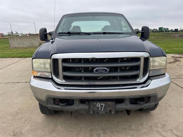Image of Ford F-250 equipment image 1