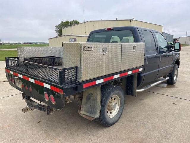 Image of Ford F-250 equipment image 3