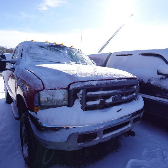 Image of Ford F-250 equipment image 3