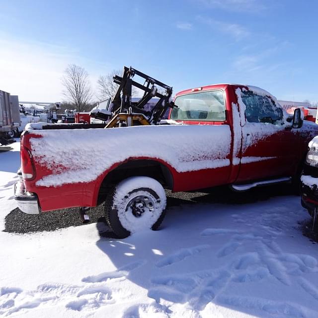 Image of Ford F-250 equipment image 4