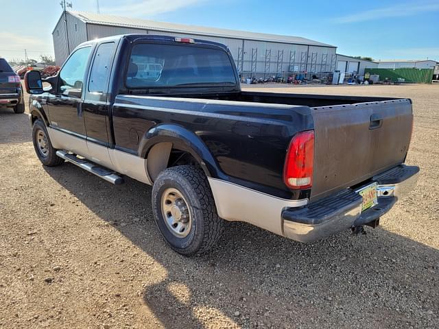 Image of Ford F-250 equipment image 3
