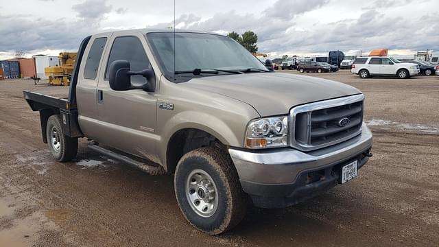 Image of Ford F-250 equipment image 1