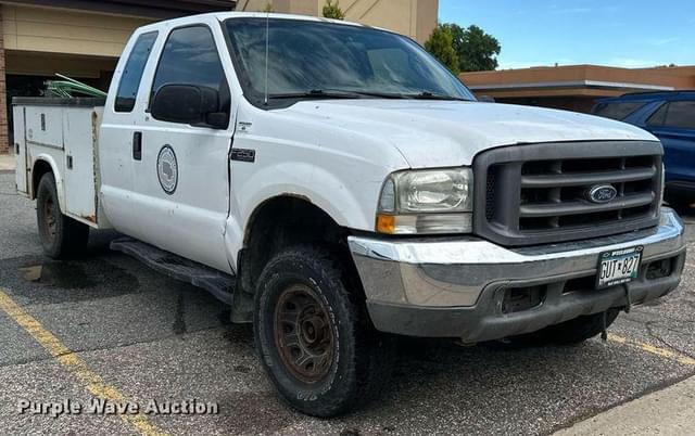 Image of Ford F-250 equipment image 2