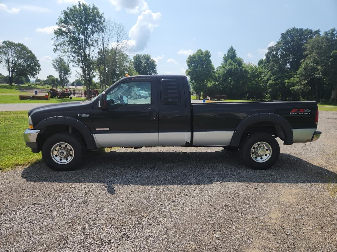 Image of Ford F-250 Primary image